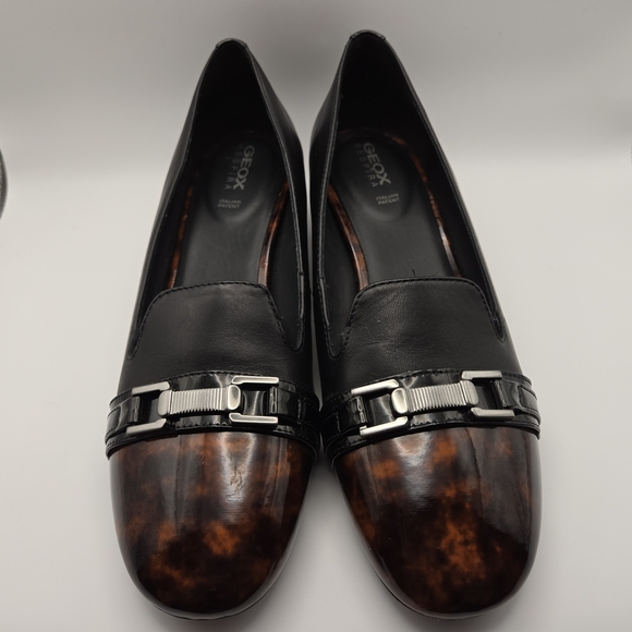 Geox Women's Black and Brown Italian Patent Leather Loafers Size 8.5 - Picture 2 of 9